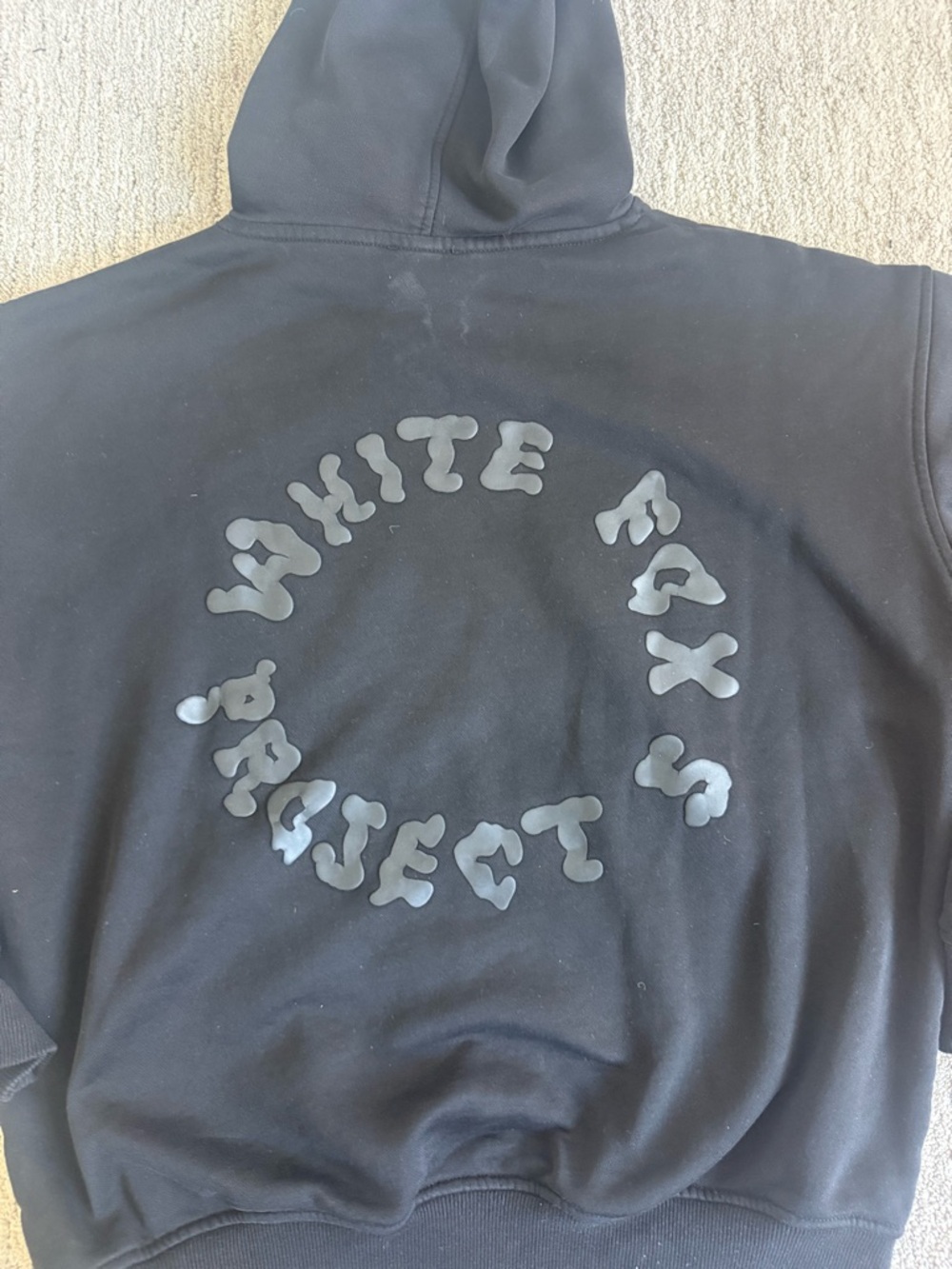 White Fox Boutique Black Hoodie Sweatshirt - Picture 3 of 3